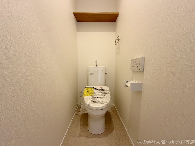 八戸市根城　A棟 内観写真（トイレ）