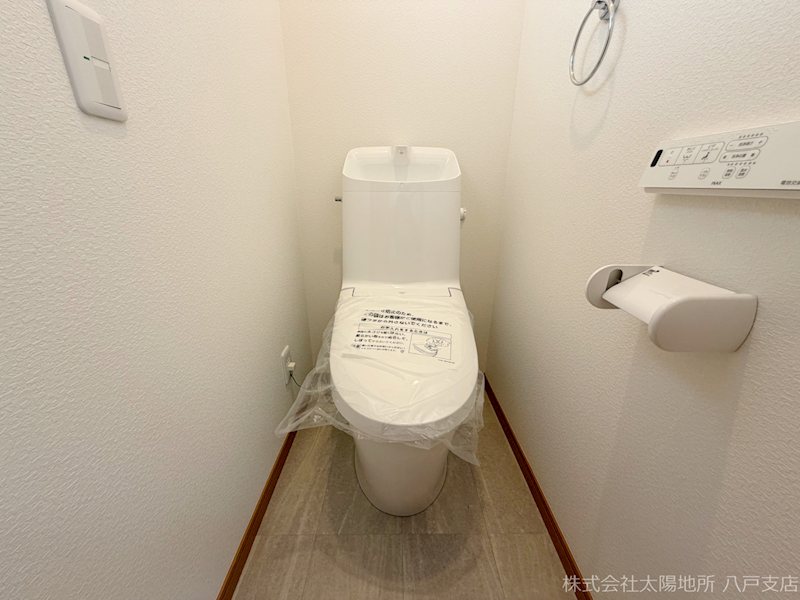 八戸市大字妙字間山　中古戸建 内観写真（トイレ）