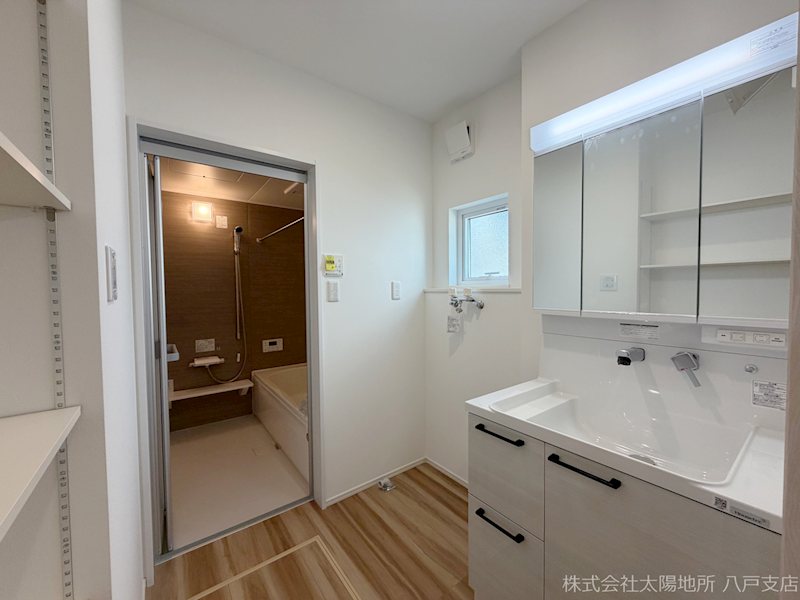 Sunhills東白山台　No.3 内観写真（洗面台・洗面所）