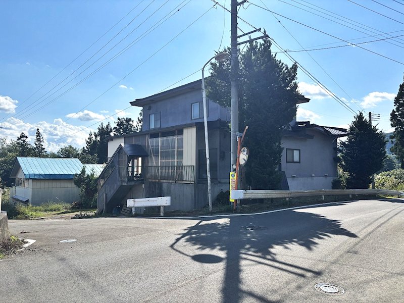 弘前市百沢高田76番2、3 その他