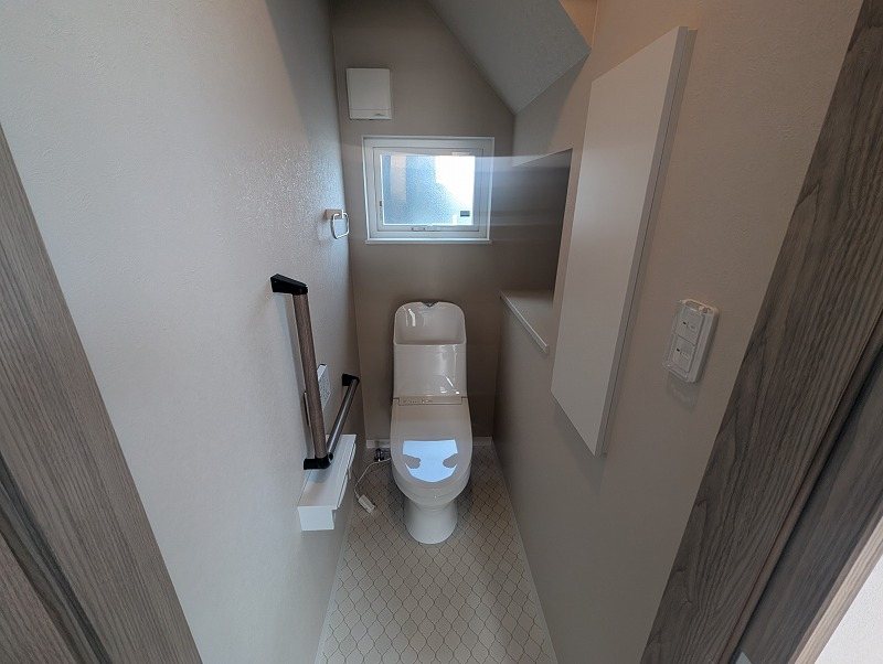 ■商談中■　サンヴィラージュ唐笠柳No.6　新築住宅 内観写真（トイレ）
