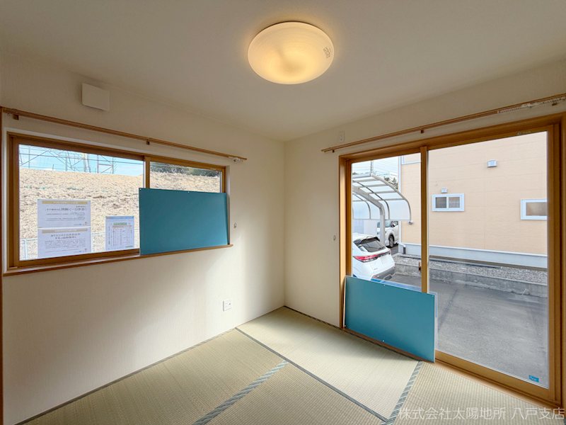 八戸市南白山台二丁目　中古戸建 内観写真（リビング以外の居室）