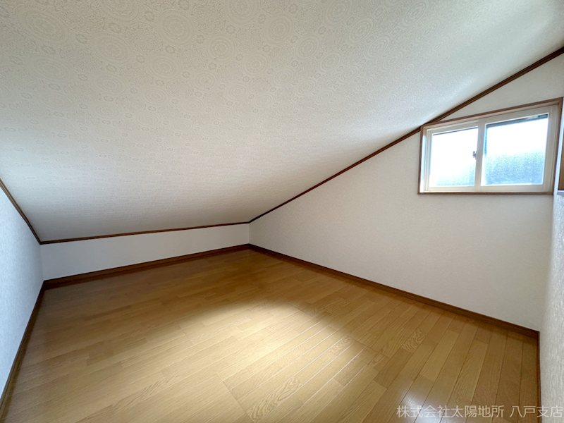 上北郡六戸町小松ケ丘4丁目　中古戸建 内観写真（収納）