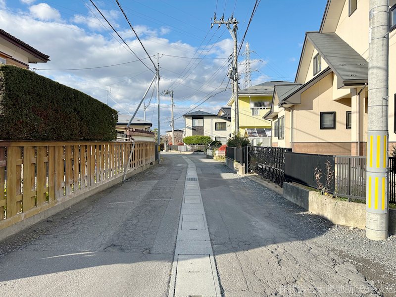 青森県八戸市田面木美濃助平 現地写真（前面道路含む現地写真）