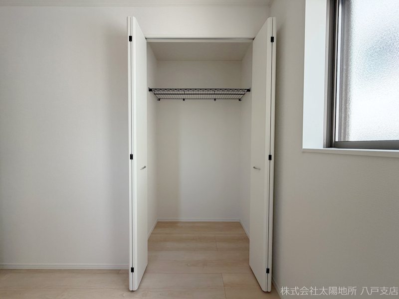 八戸市小中野第7　2号棟 内観写真（収納）