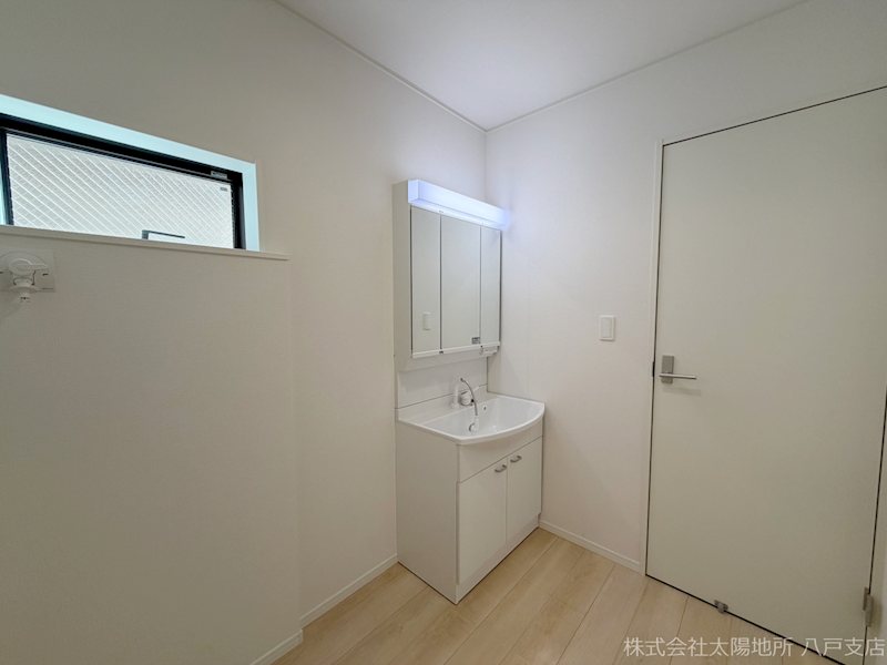 八戸市小中野第7　4号棟 内観写真（洗面台・洗面所）