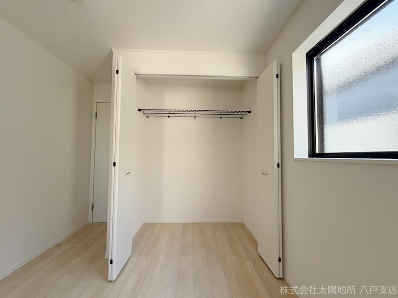 八戸市小中野第7　4号棟 内観写真（収納）