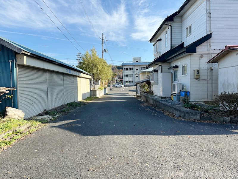 三戸郡三戸町大字同心町字古間木平　中古戸建 現地写真（前面道路含む現地写真）