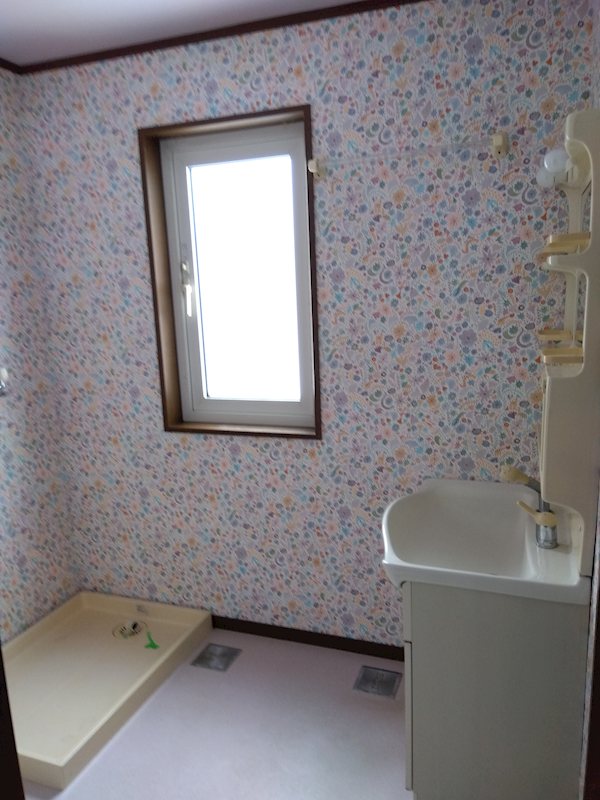 若葉2丁目土地建物 内観写真（洗面台・洗面所）