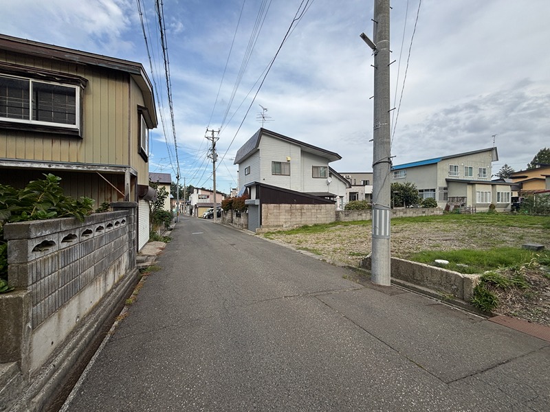 安田近野売地 現地写真（前面道路含む現地写真）