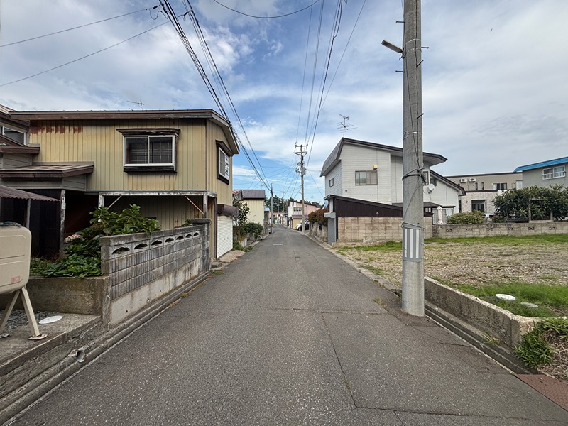 安田近野売地 現地写真（前面道路含む現地写真）