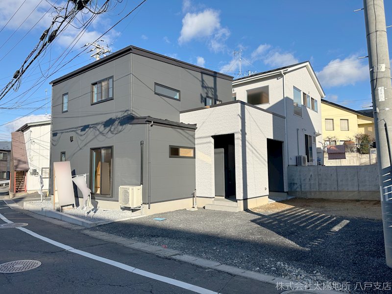 八戸市根城9丁目　新築分譲住宅 現地写真（駐車場）
