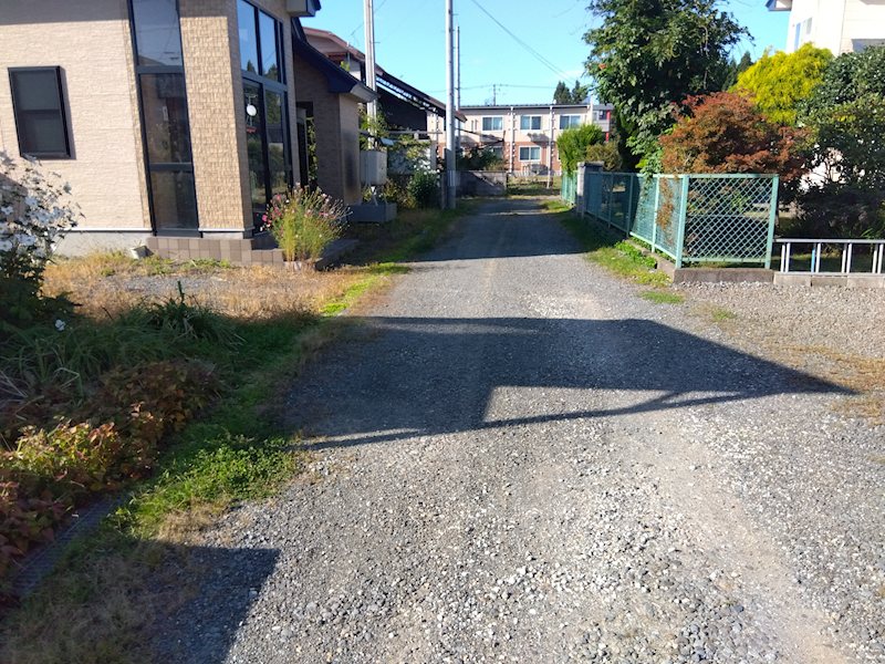 東台六丁目中古住宅 現地写真（前面道路含む現地写真）