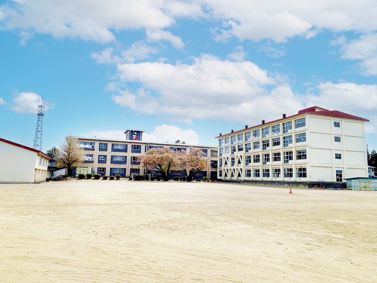 八戸市大字新井田字常光田B区画　売土地 小学校