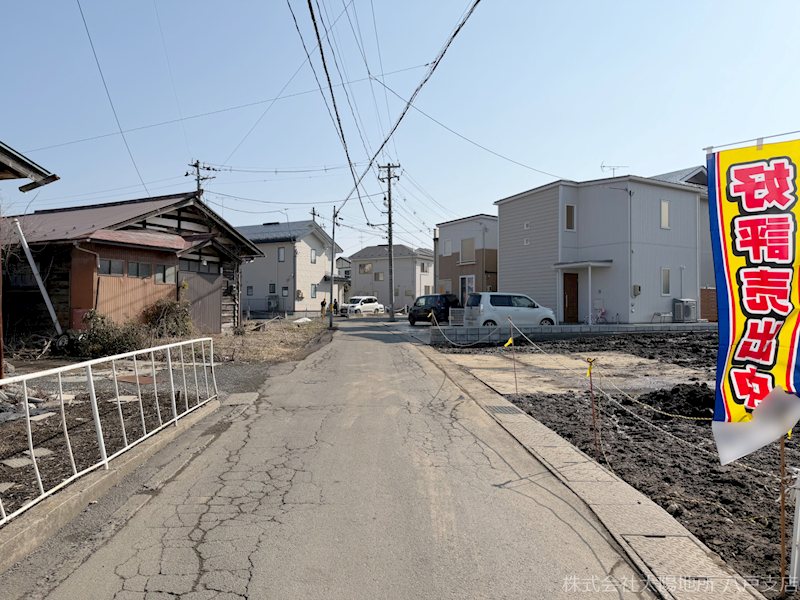 八戸市糠塚第4　1号棟 現地写真（前面道路含む現地写真）