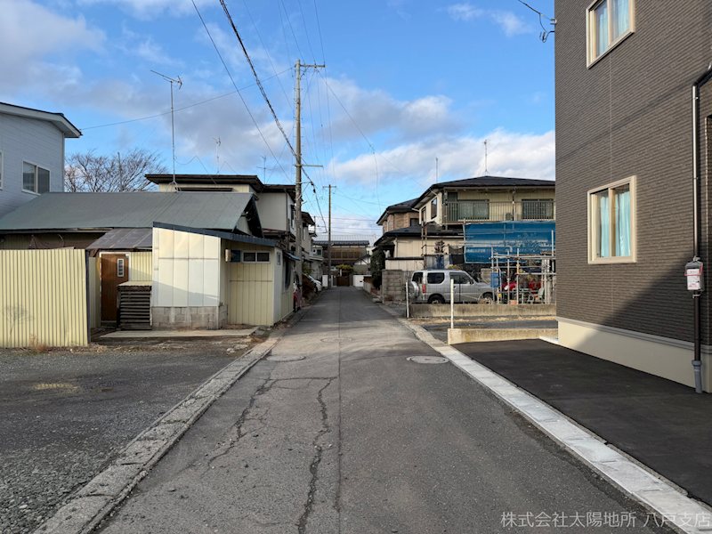 八戸市沼館1丁目　B1 現地写真（前面道路含む現地写真）
