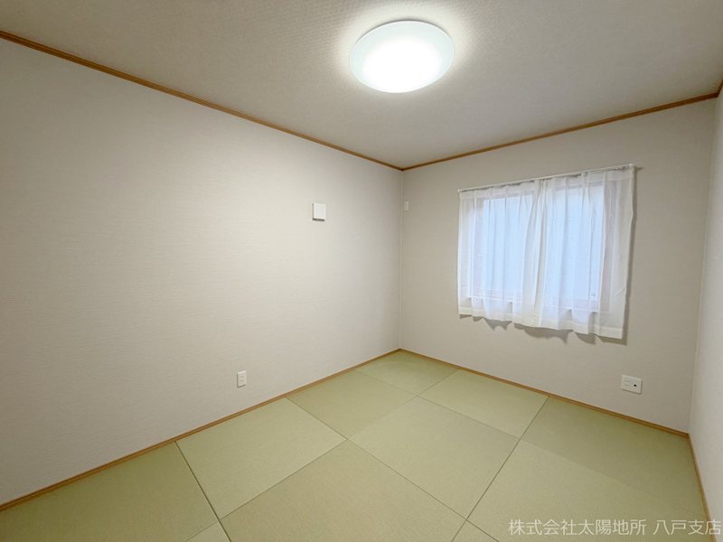 八戸市沼館1丁目　B1 内観写真（リビング以外の居室）