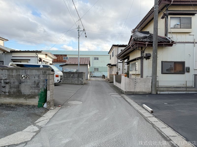 八戸市沼館1丁目　B2 現地写真（前面道路含む現地写真）