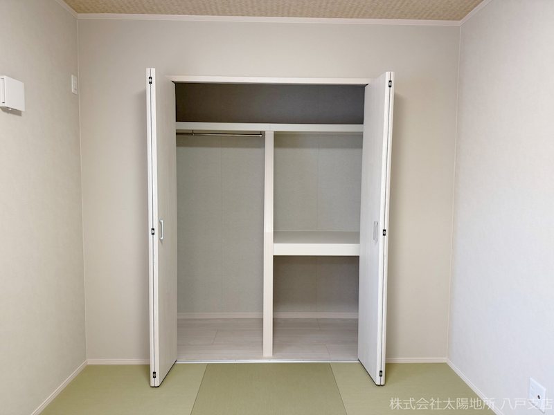 八戸市沼館1丁目　B2 内観写真（収納）