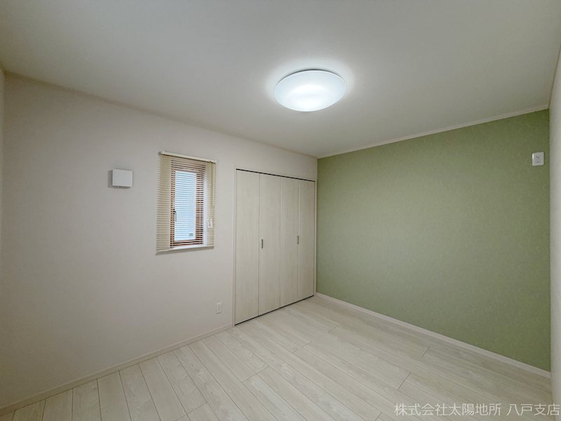 八戸市沼館1丁目　B2 内観写真（リビング以外の居室）