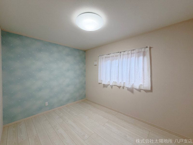 八戸市沼館1丁目　B2 内観写真（リビング以外の居室）
