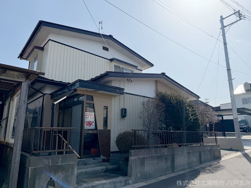 八戸市大字鮫町字山四郎蒔目　中古戸建 現地写真