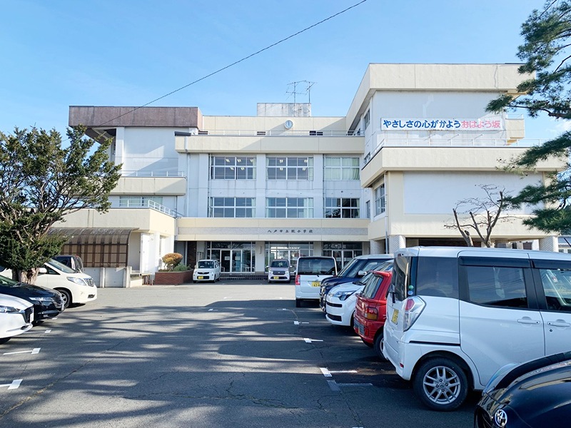八戸市大字鮫町字山四郎蒔目　中古戸建 小学校