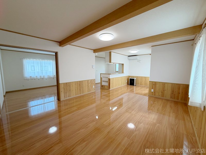 八戸市石堂3丁目　建売住宅 内観写真（リビング）