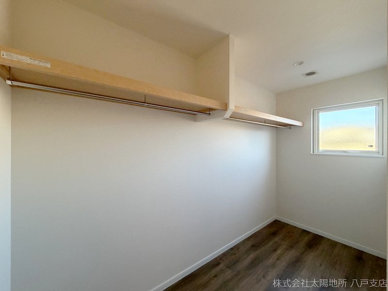 八戸市大字白銀町字白浜道　中古戸建（未入居） 内観写真（収納）