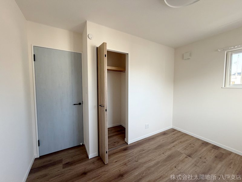 八戸市大字白銀町字白浜道　中古戸建（未入居） 内観写真（収納）