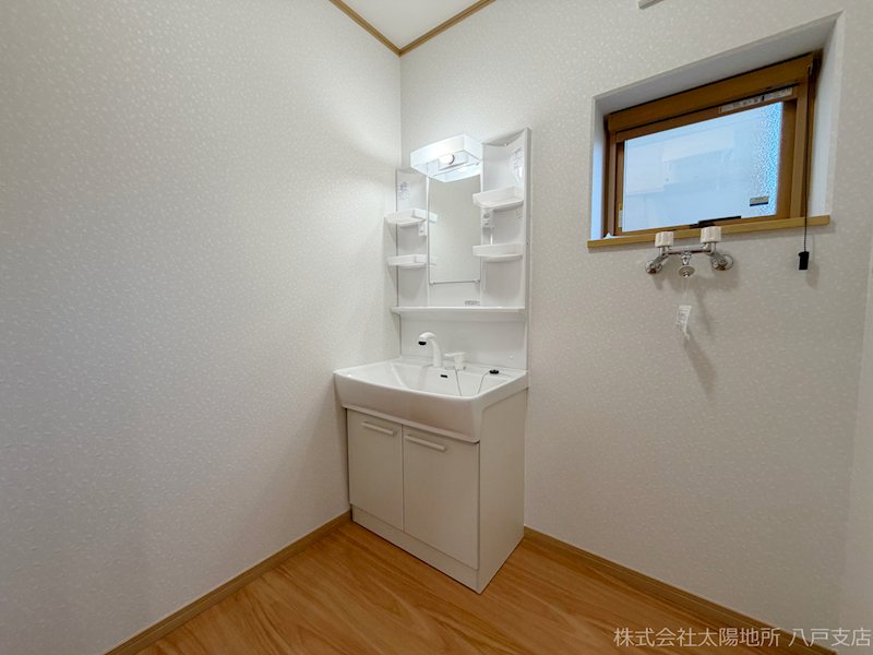 八戸市江陽1丁目　A棟 内観写真（洗面台・洗面所）