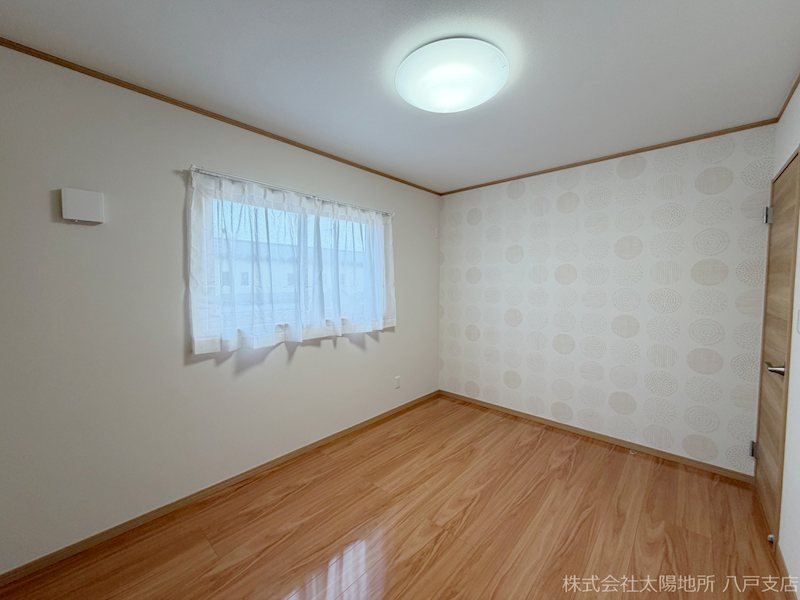 八戸市江陽1丁目　A棟 内観写真（リビング以外の居室）