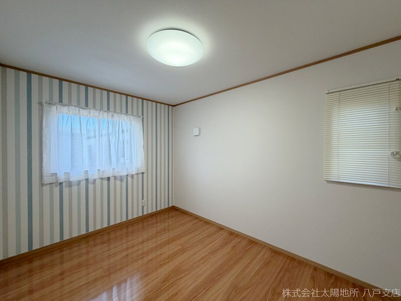 八戸市江陽1丁目　A棟 内観写真（リビング以外の居室）