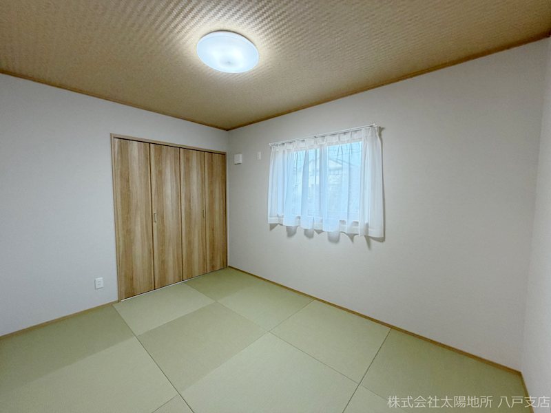 八戸市大字河原木字久保　A棟 内観写真（リビング以外の居室）