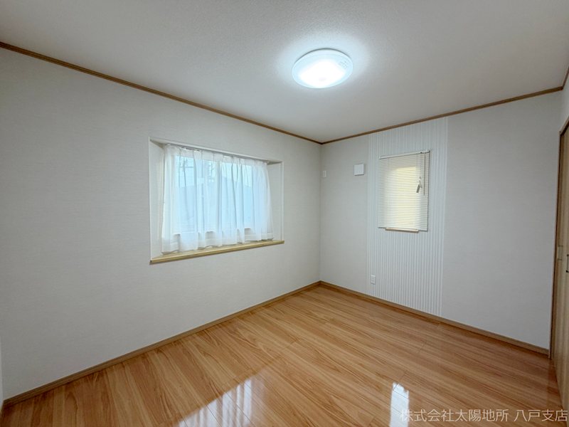 八戸市大字河原木字久保　A棟 内観写真（リビング以外の居室）