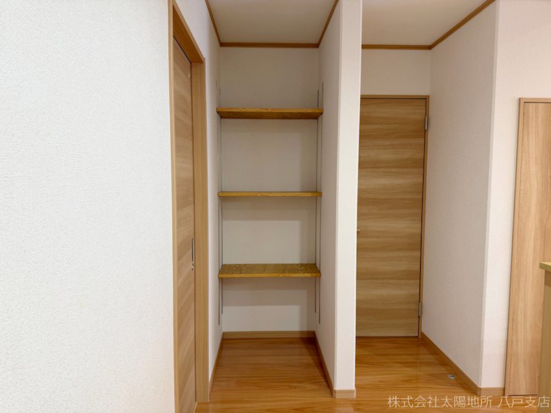 八戸市多賀台3丁目　A棟 内観写真（収納）
