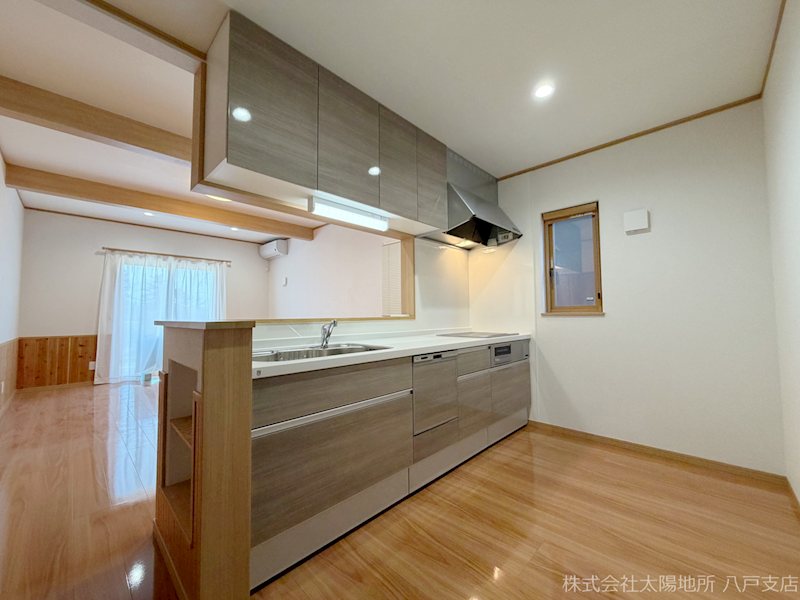 八戸市多賀台3丁目　A棟 内観写真（キッチン）