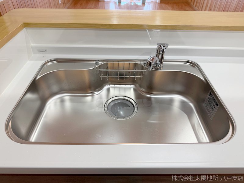 八戸市多賀台3丁目　A棟 内観写真（キッチン）