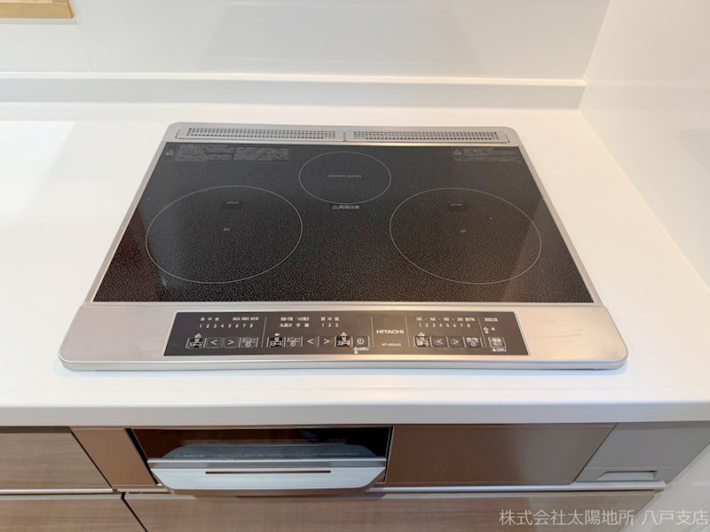 八戸市多賀台3丁目　A棟 内観写真（キッチン）