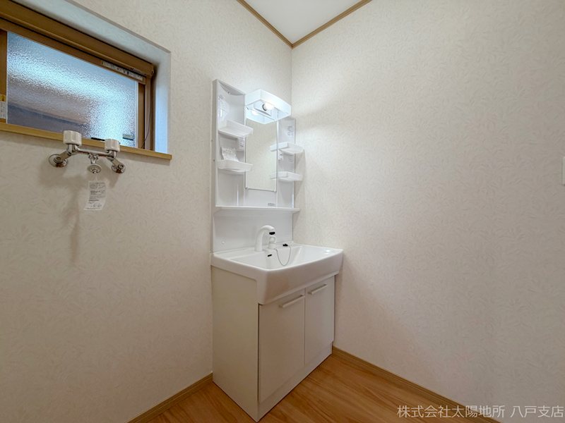 八戸市多賀台3丁目　A棟 内観写真（洗面台・洗面所）