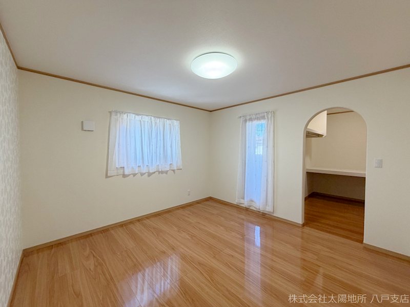 八戸市多賀台3丁目　A棟 内観写真（リビング以外の居室）