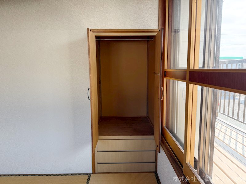 八戸市類家5丁目　中古戸建 内観写真（収納）