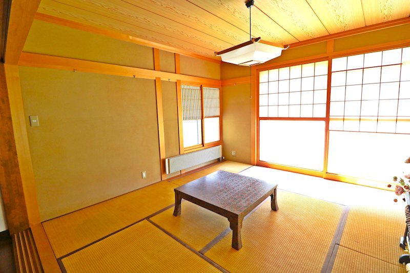 弘前市袋町　中古住宅 内観写真（リビング以外の居室）
