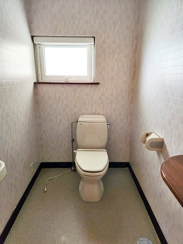 弘前市袋町　中古住宅 内観写真（トイレ）