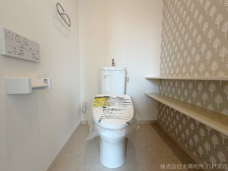 八戸市大字長苗代字内舟渡　A棟 内観写真（トイレ）