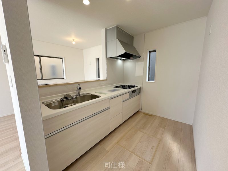 八戸市白銀町第14　1号棟 同仕様写真（キッチン）