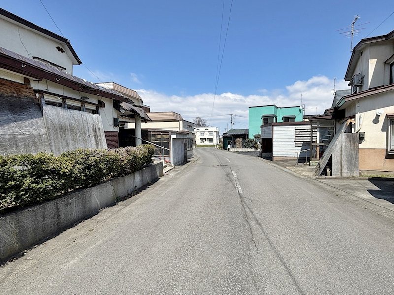 学園町土地 現地写真（前面道路含む現地写真）