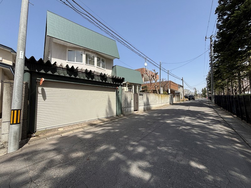 安田近野中古住宅（2棟） 現地写真（前面道路含む現地写真）