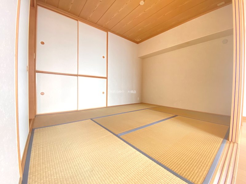 サーパス西城内一番館 内観写真（リビング以外の居室）