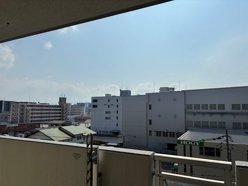 ツインタワー空港通り 現地写真（バルコニー）